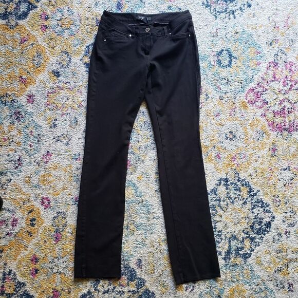 WHITE House Black Market slim leg pants - Picture 3 of 16